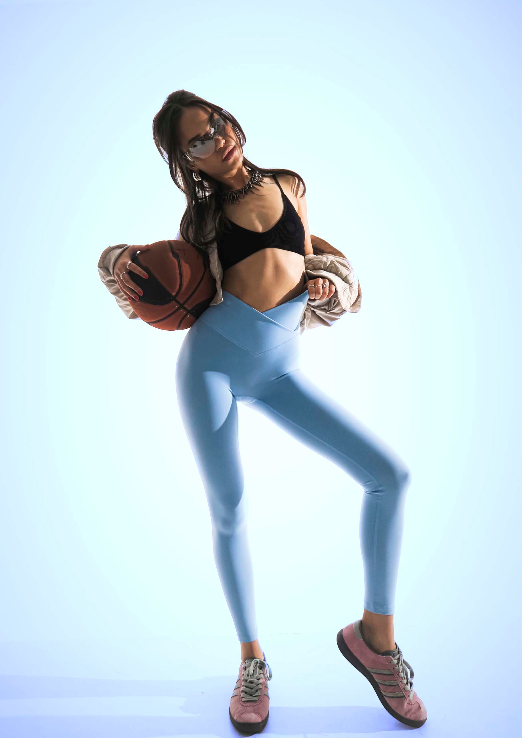 VividFlow V-Cut Light-blue Leggings