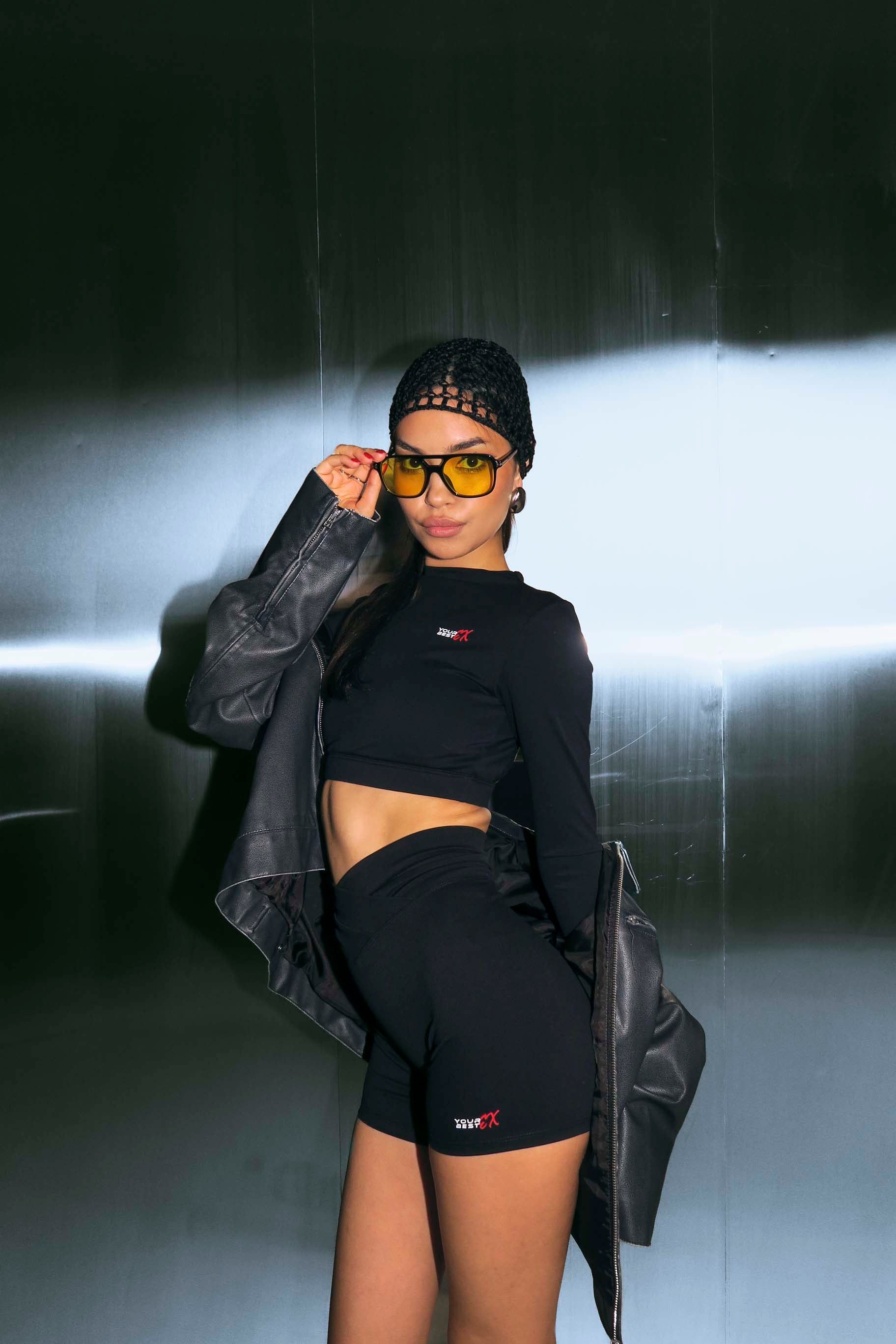 CurveSculpt Black Top