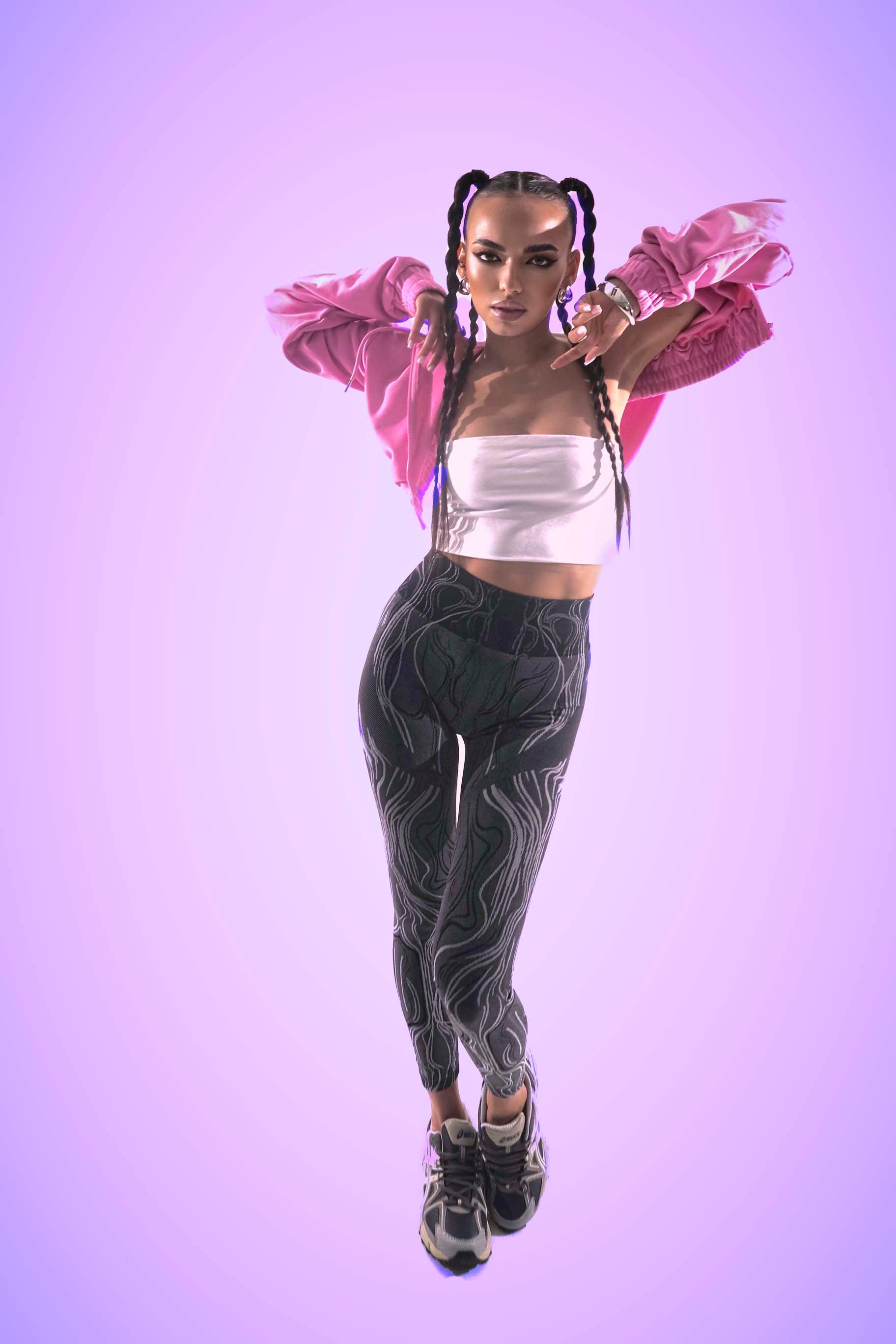 EverCore Cropped Pink Hoodie